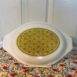 vintage woven basket pyrex lid